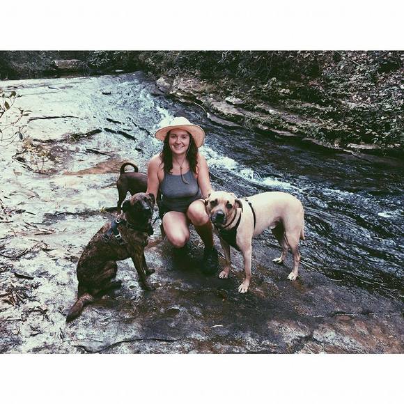 Meet your Posher, Meredith - Picture 1 of 1